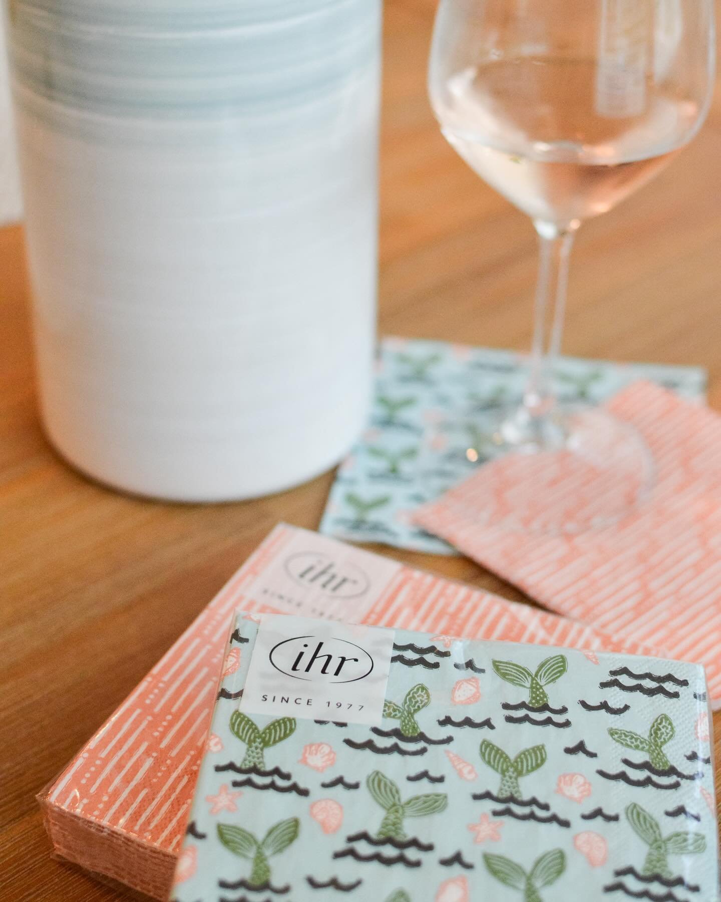 Had a glass of wine last night, so of course I had to break out my cocktail napkins from @bostoninternational ~ these are two of the three of my designs from my &ldquo;Summer Vacation&rdquo; collection available on cocktail and guest napkins!! 

(I&r