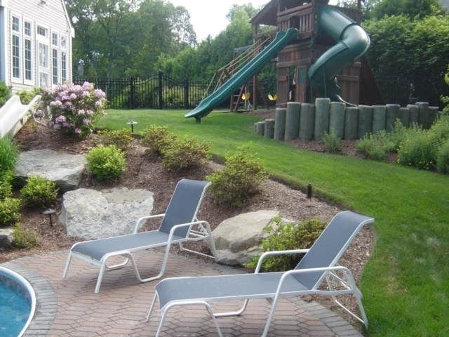 Protect Your Children and Pets With Bug Spraying Every Few Weeks in the Sudbury and Andover, MA Areas