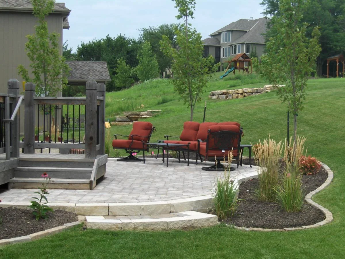 Paver patio with plantings in Kearney, MO