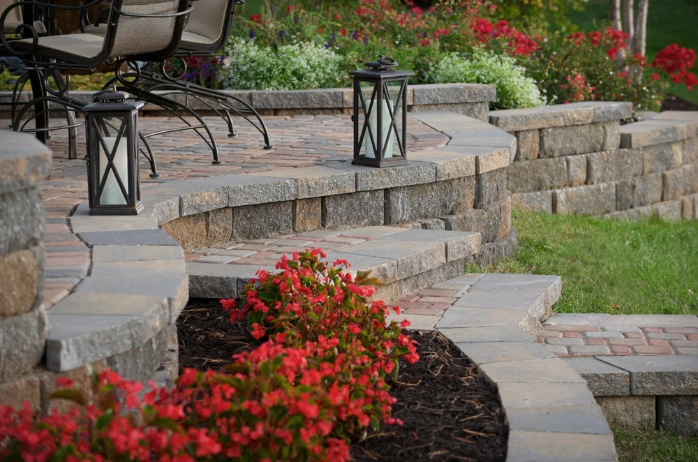 Paver Patio, Retaining Wall, Fire Pit, Plantings in Parkville, Kearney