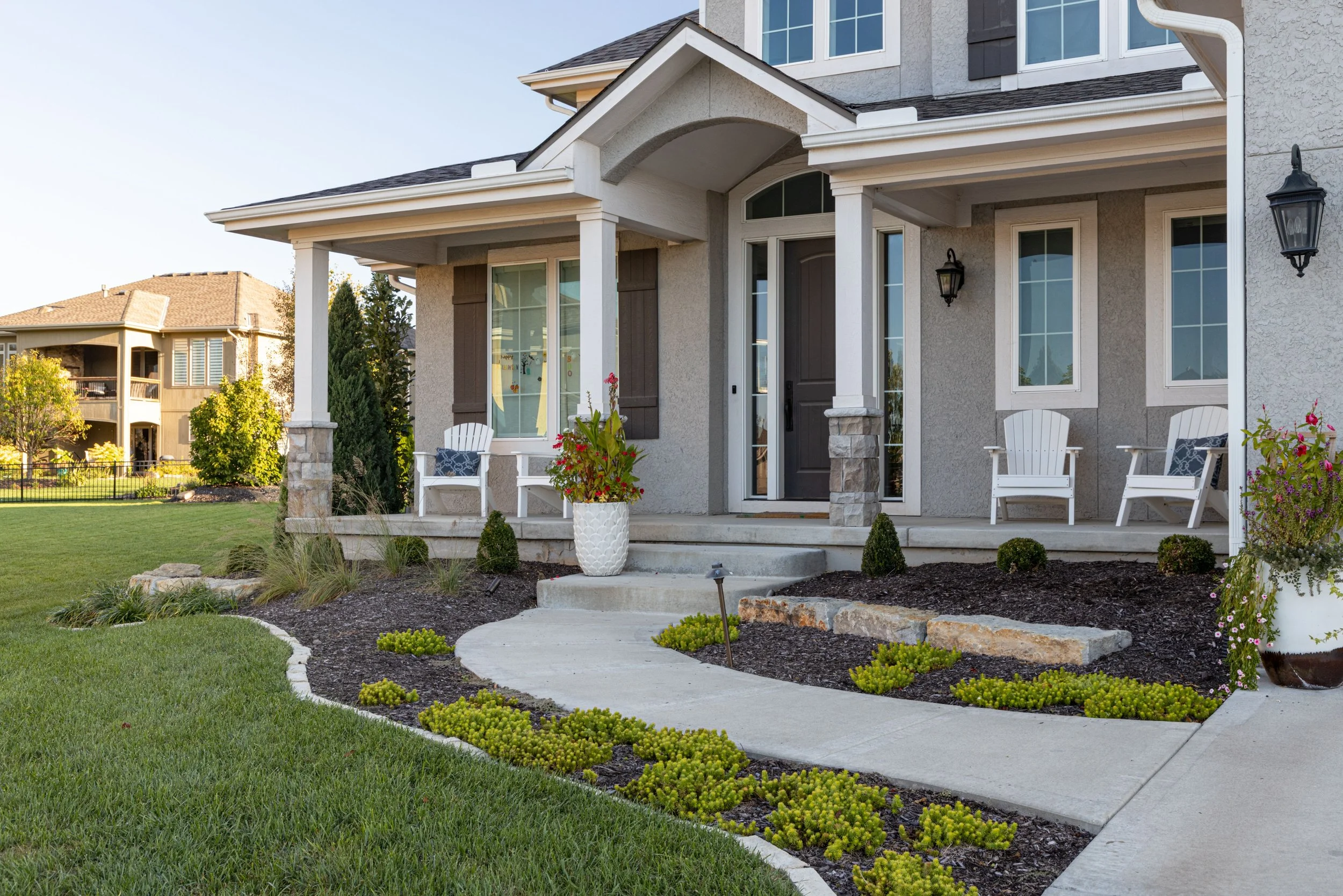 Enhance Your Landscape with Outdoor Lighting Top 5 Features in Lees