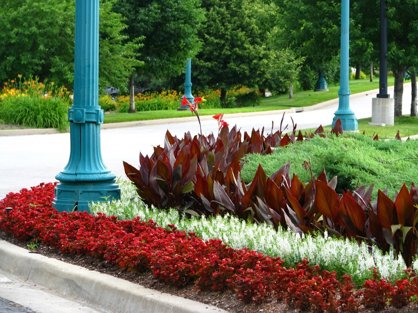 Commercial landscaping in Kansas City, MO