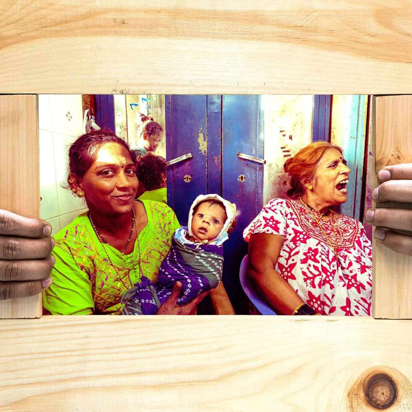 010:The Family 

👐: @patelakshay12241224 
👤: unknown 

#pointandshoot #india #photography #family #travel #threegenerations #home #streetphotography #swadle #mom #grandma #baby