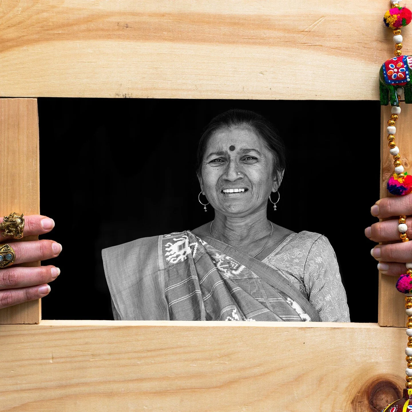017: Inside India (People)

👐:🙅&zwj;♀️
👤: 🇮🇳

I had the privilege of photographing a beautiful and transformative journey in India, graciously curated and led by @jdcentwine and @realityisrael . My goal was really to &quot;photo journal&quot; mo