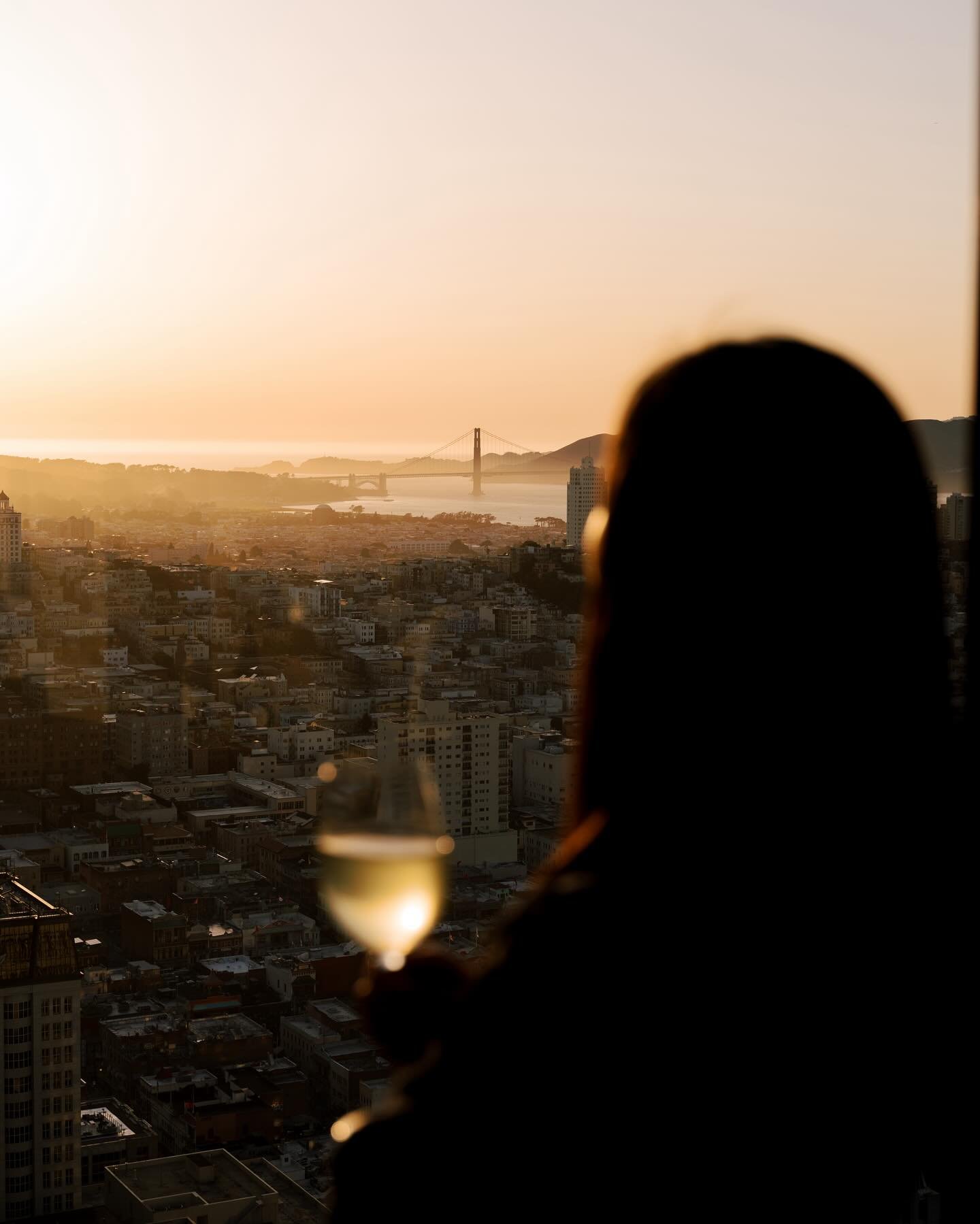 This view was hard to beat. Recent work for @fsembarcadero @fourseasons 

Little video clip at the end 🙃

&bull;
&bull;
&bull;
&bull;
&bull;
#fourseasons #fourseasonsembarcadero #interiorphotography #sanfrancisco #hotelphotography