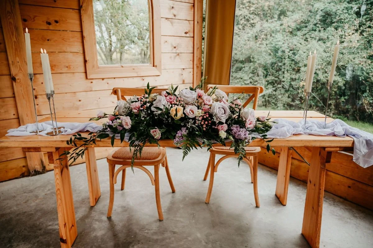 How to Bring Spring Into Your Wedding Styling