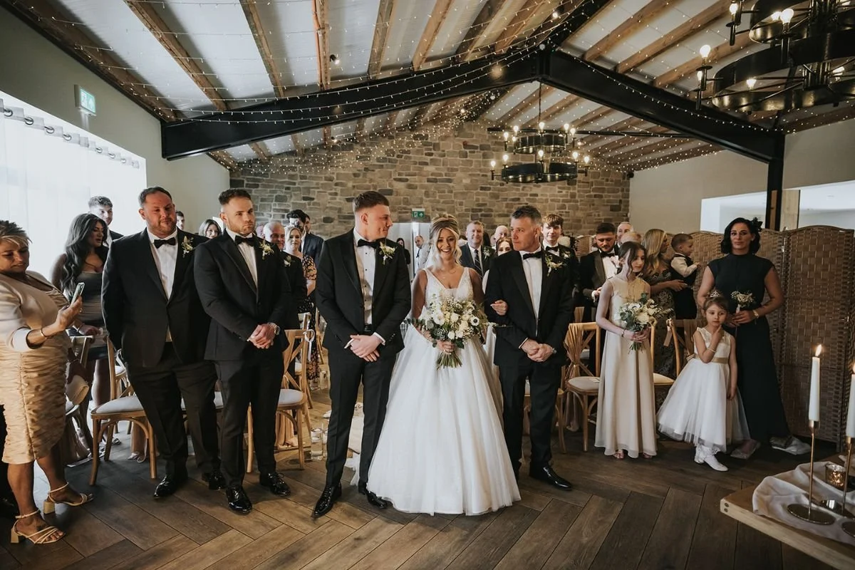 stretton manor barn wedding sparkle event styling (30).jpg