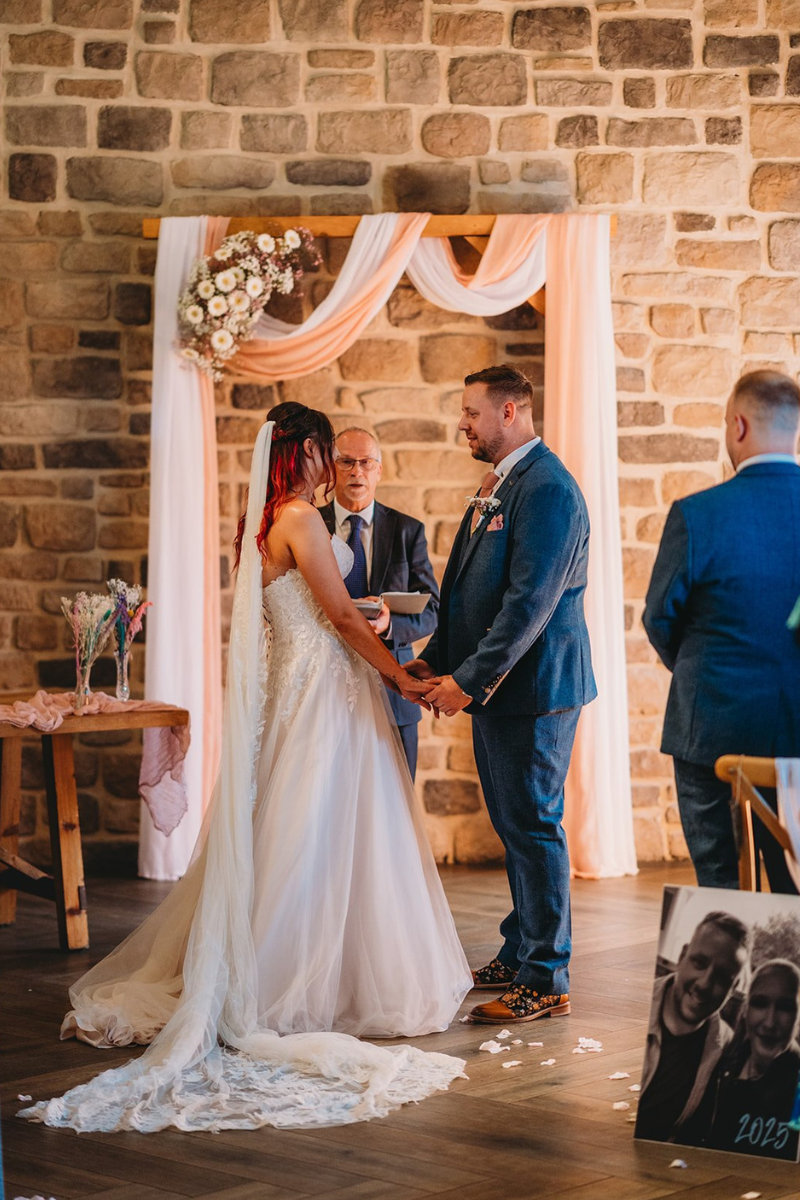 stretton manor barn wedding sparkle event styling (18).png