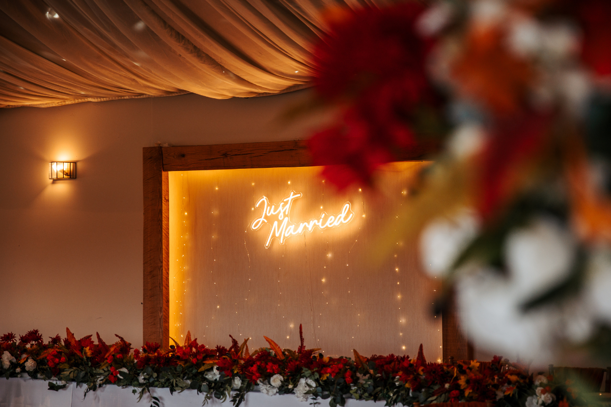 wootton park autumn wedding sparkle event styling (17).png