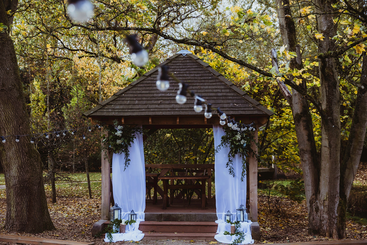 outdoor ceremony sparkle event styling (3).png