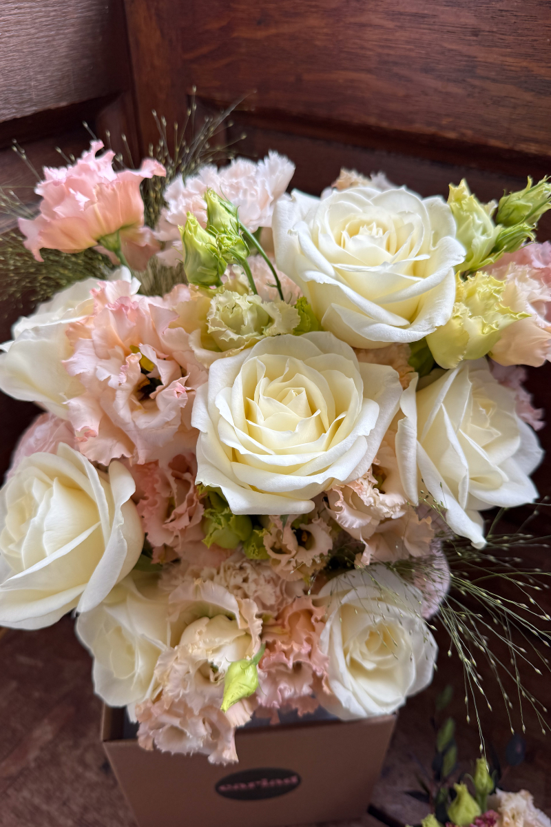 monochrome wedding sparkle event styling (11).png