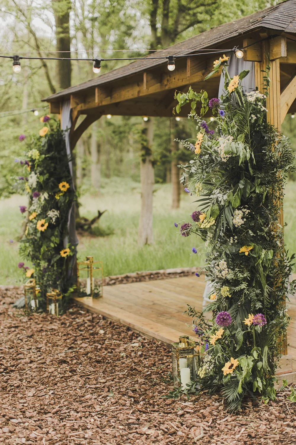 wedding ceremony northamptonshire sparkle event styling.jpg