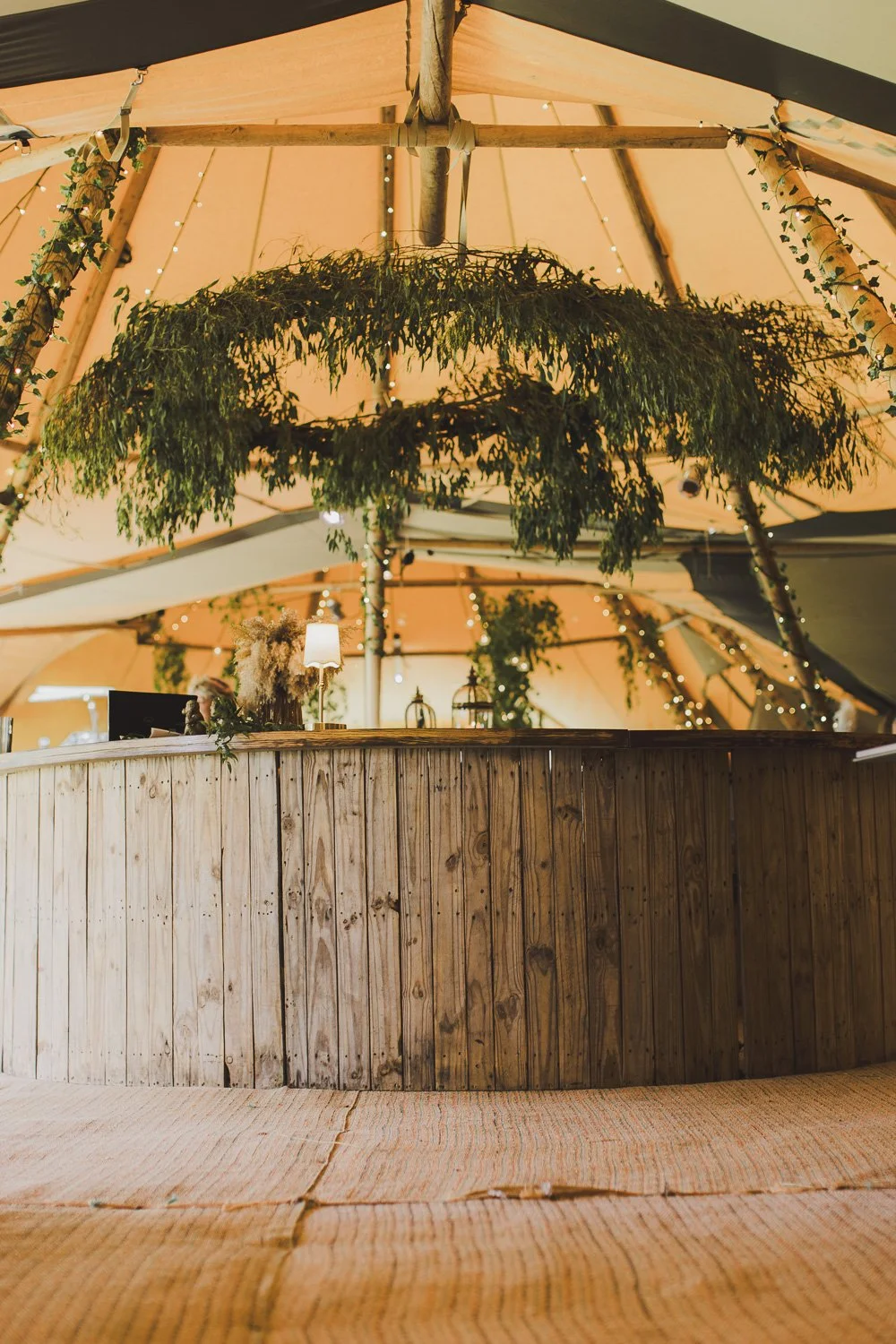 tipi wedding venue northamptonshire sparkle event styling.jpg