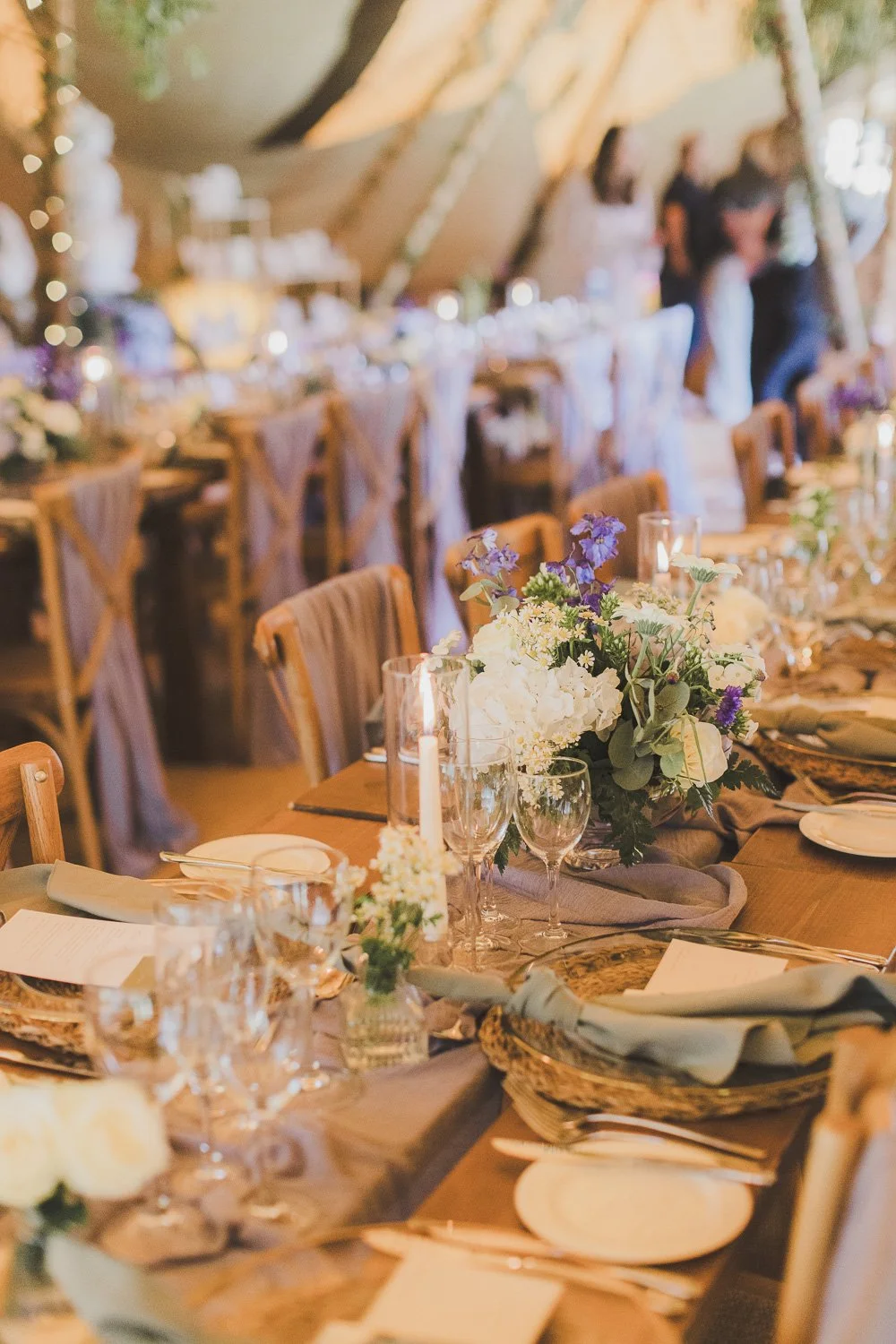 wedding breakfast styling northamptonshire sparkle event styling.jpg