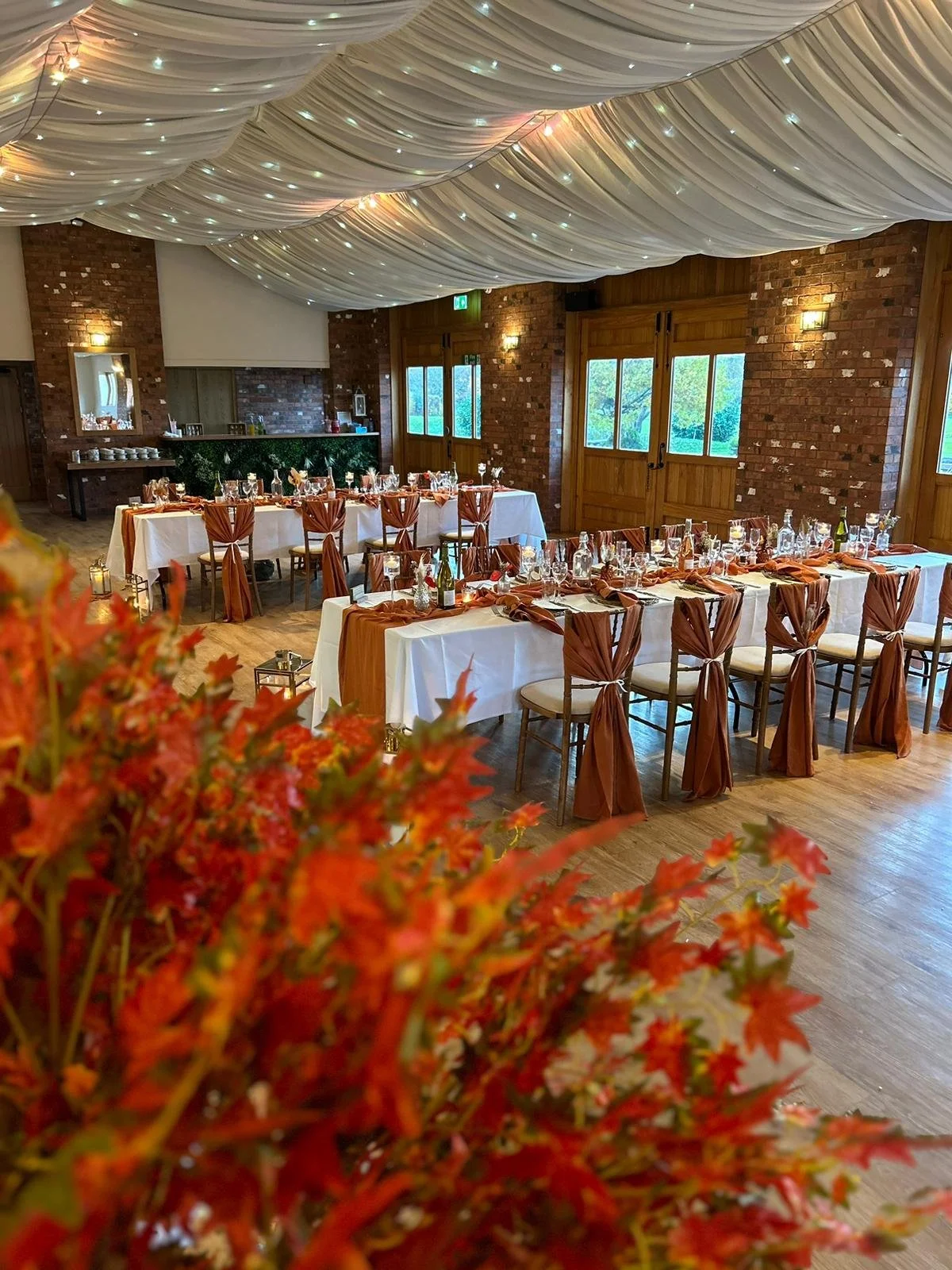 Autumnal wedding styling