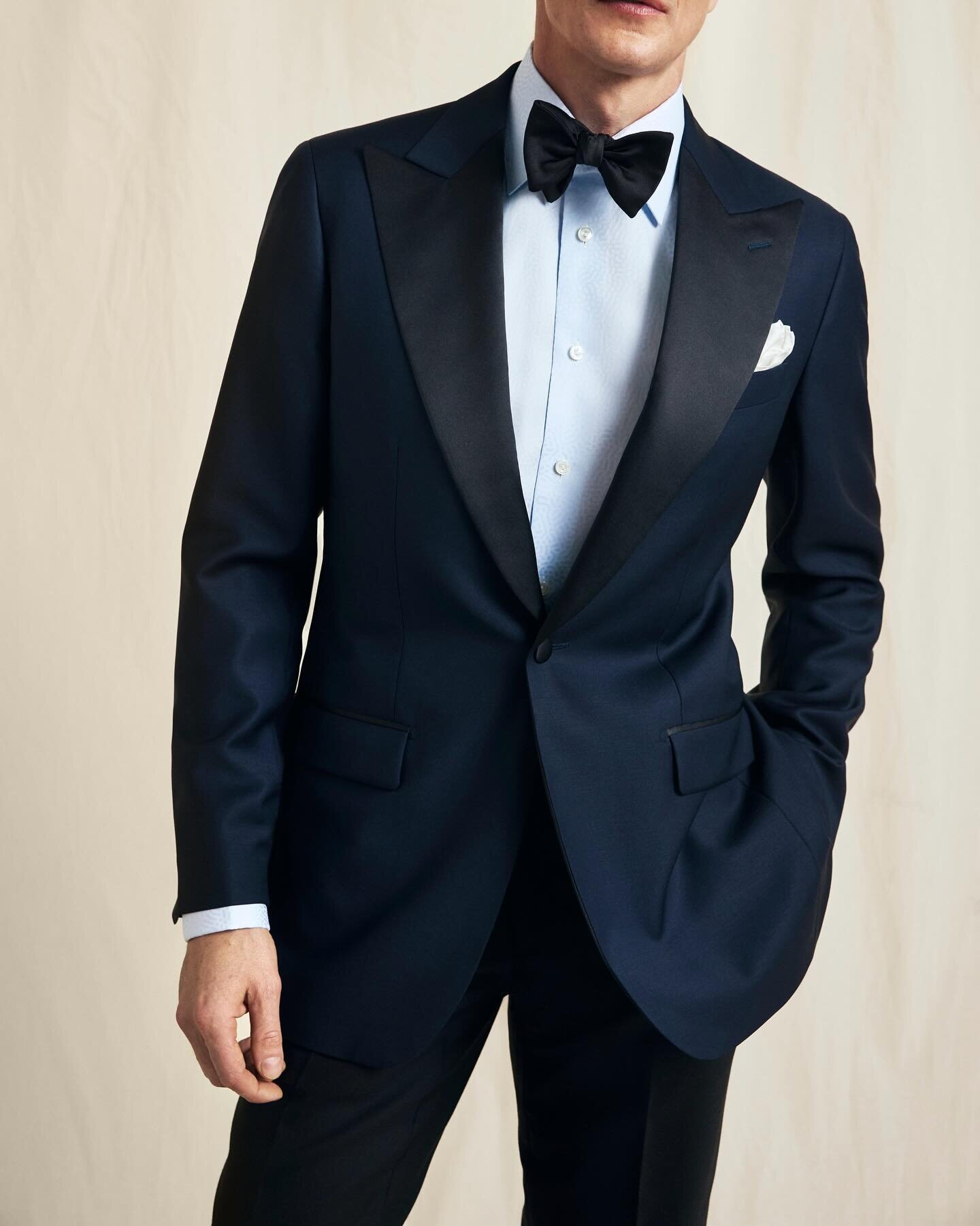 Grooms! Your wedding day is your time to shine, and at Carpe Diem Men, we&rsquo;re committed to making sure you look and feel your absolute best! ✨

Step into our store and discover a curated selection of impeccably tailored suits, designed to elevat