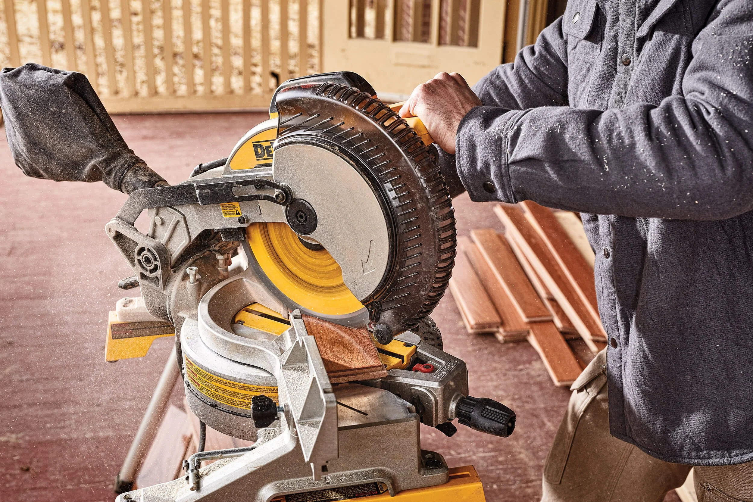 miter-saw-cutting-flooring-02.jpg