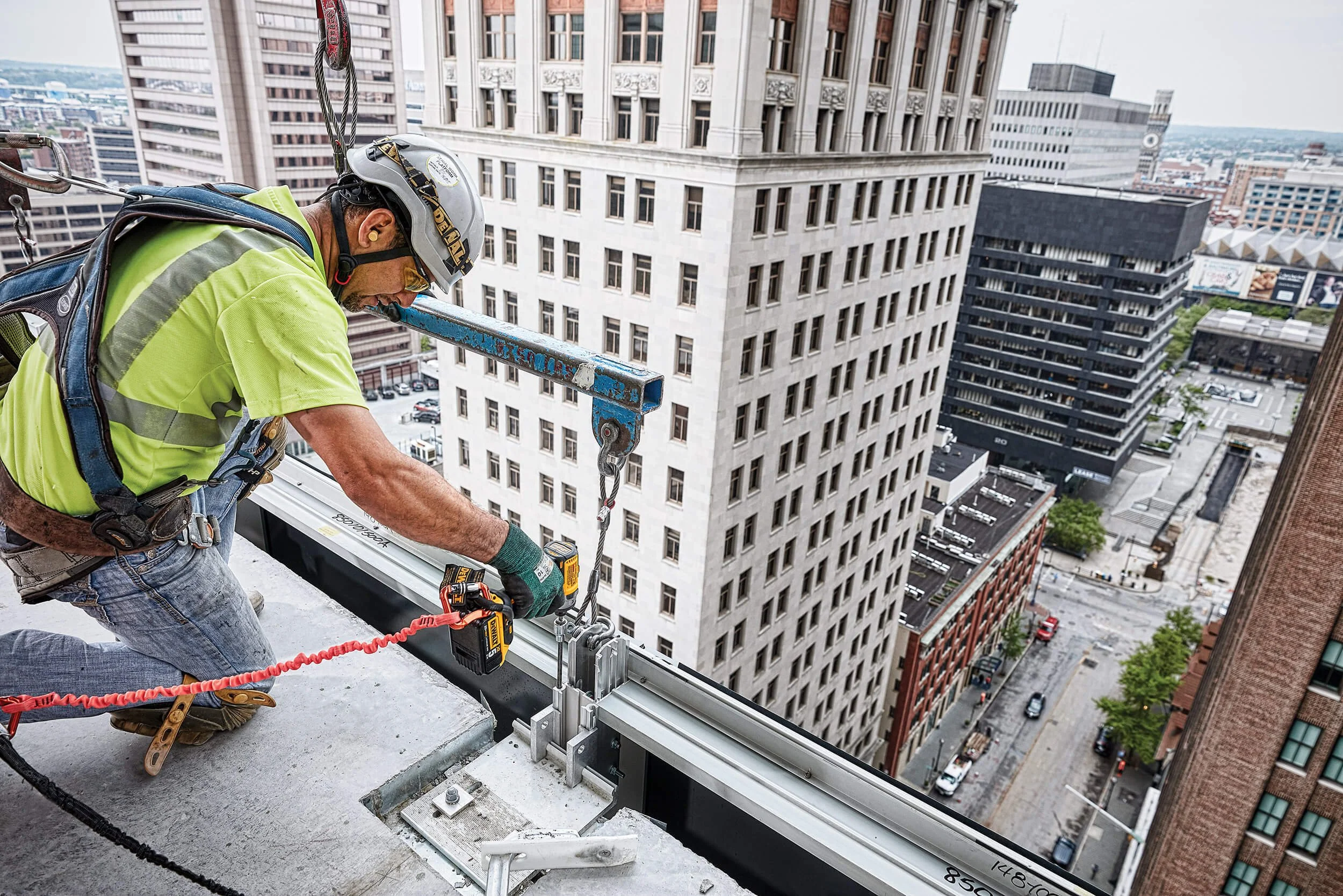 highrise-construction-window-install-impact-driver_02.jpg