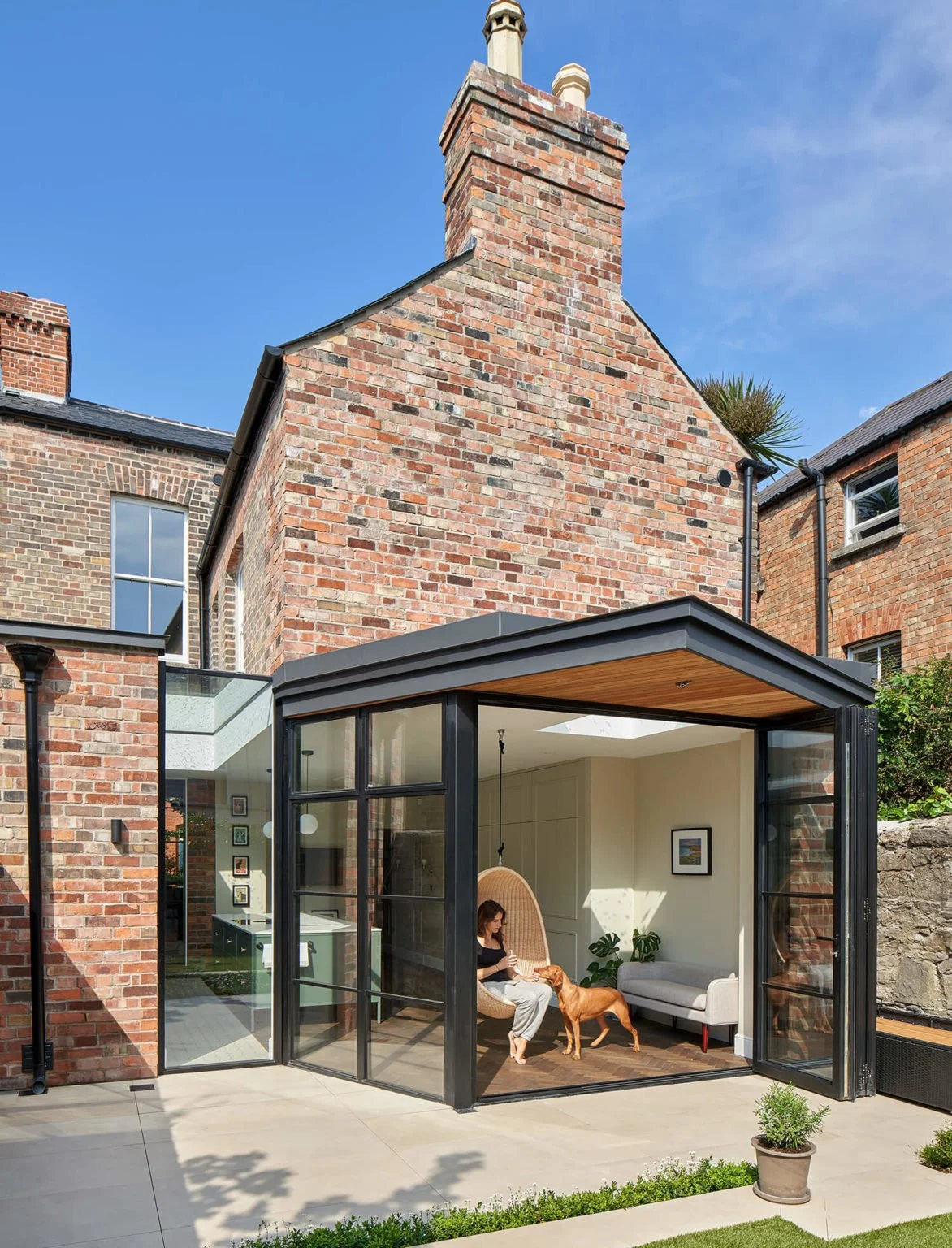 25-Castlewood-Park-Adrian-Hill-Architects-1-1172x1536.jpg