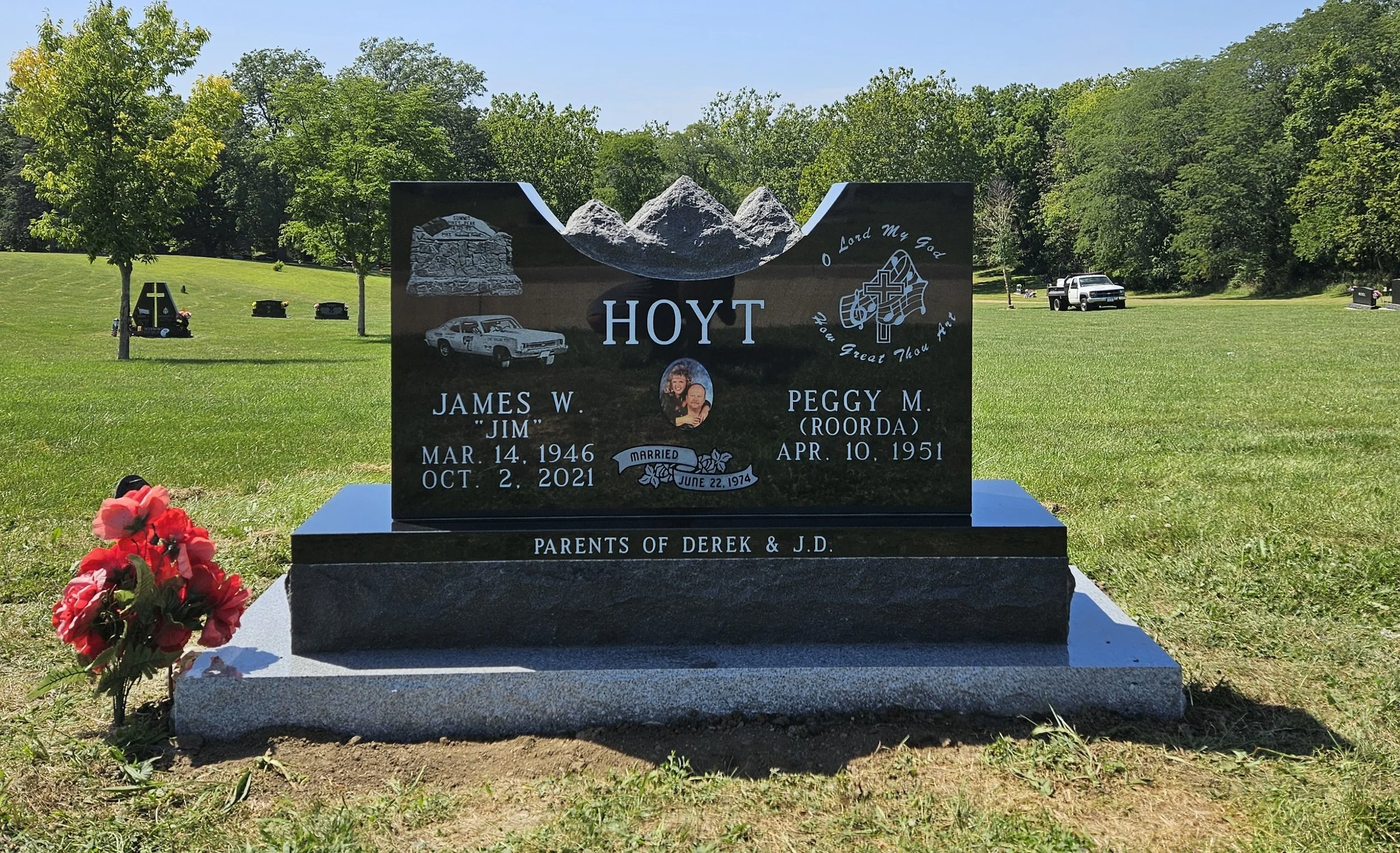 HOYT-JP.jpg