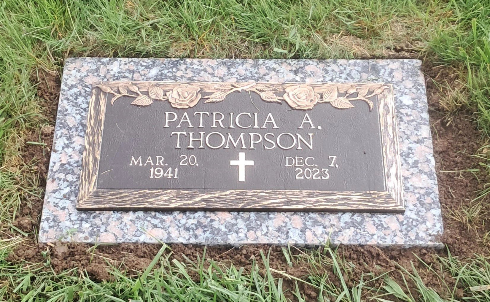 THOMPSON-P.jpg
