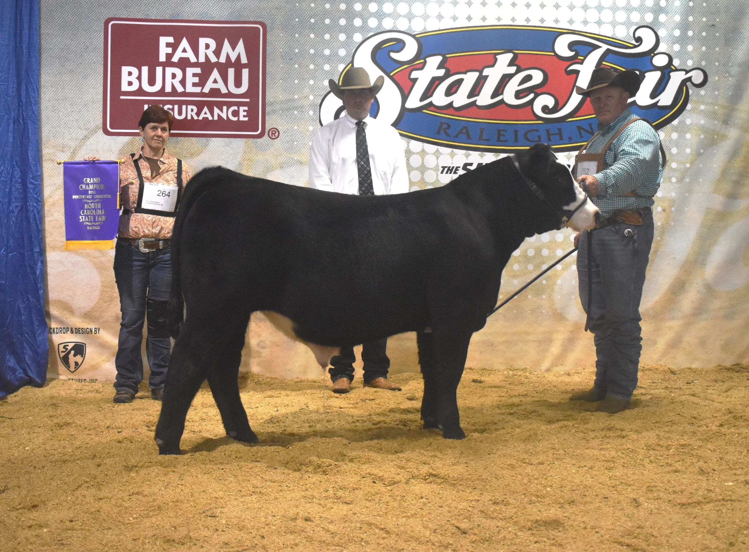 Grand Champion % Simmental Bull