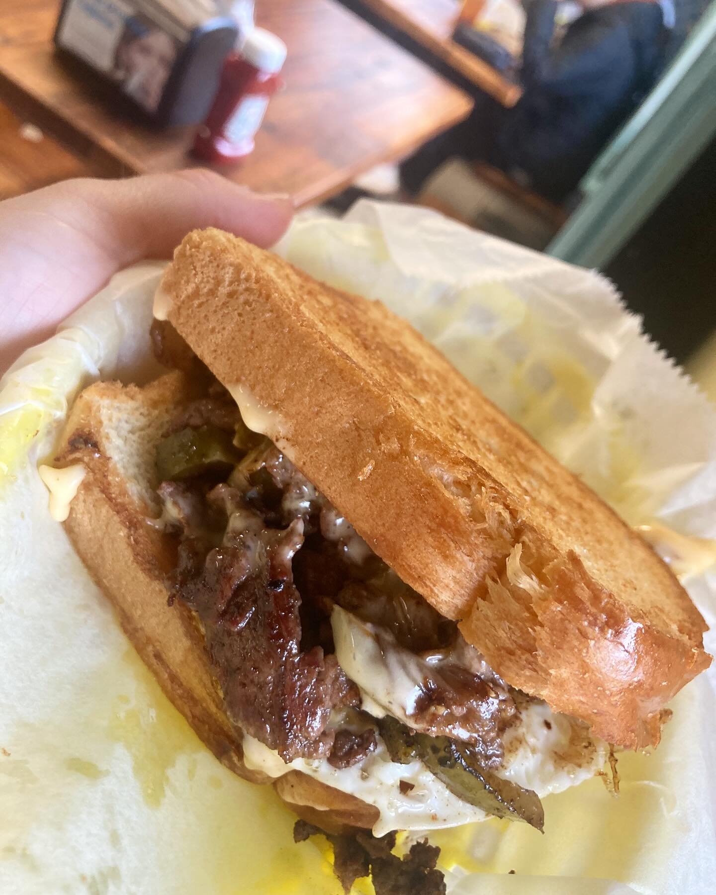 ๐ทSpecial๐ท
Fried egg, shaved steak, peppers and onions and cheese sauce on grilled brioche bread
#207 #maineats