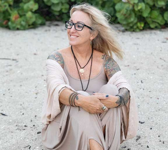 Meditation &amp; Messages with Beth Lynch