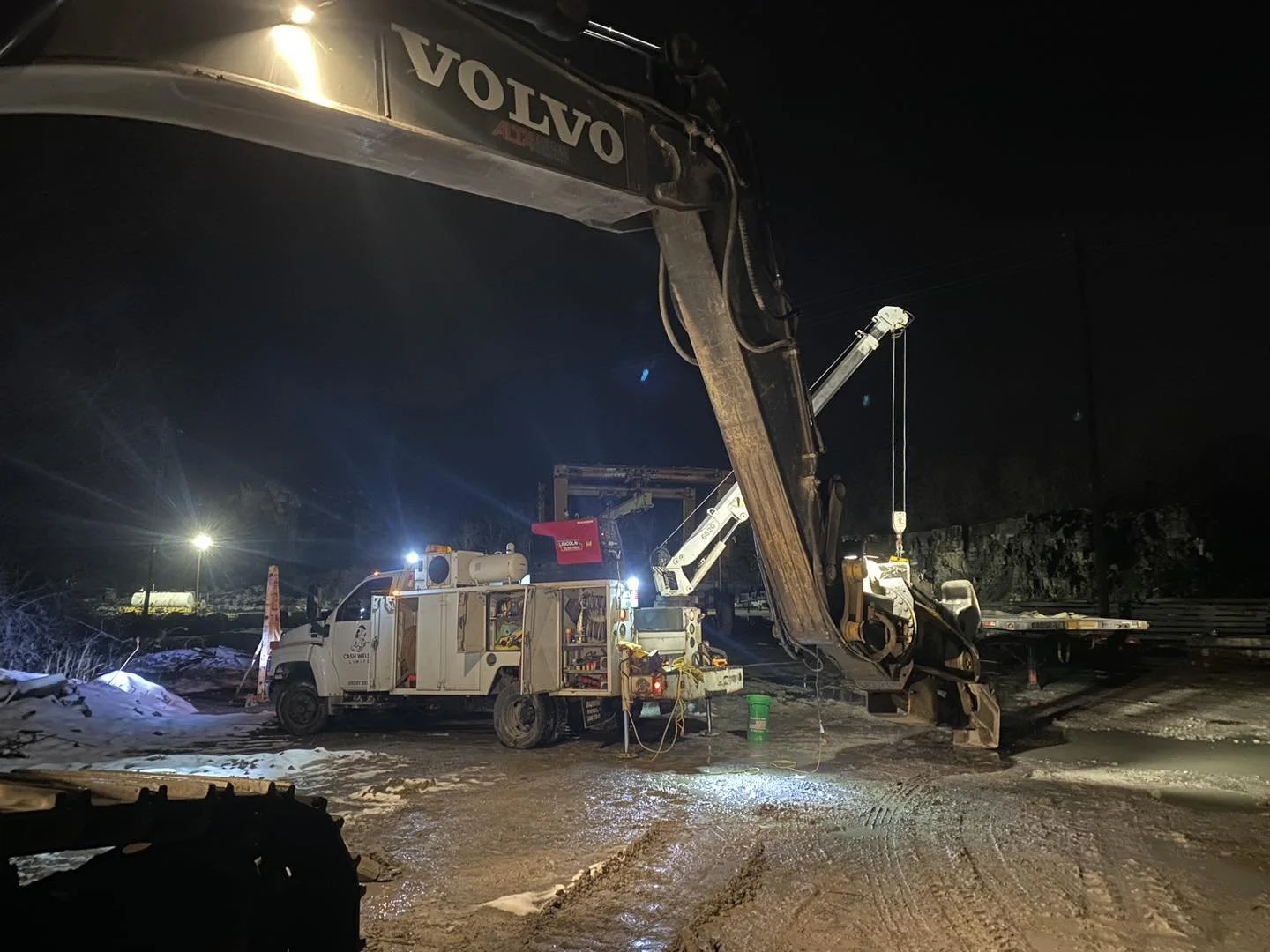 volvo at night.jpg