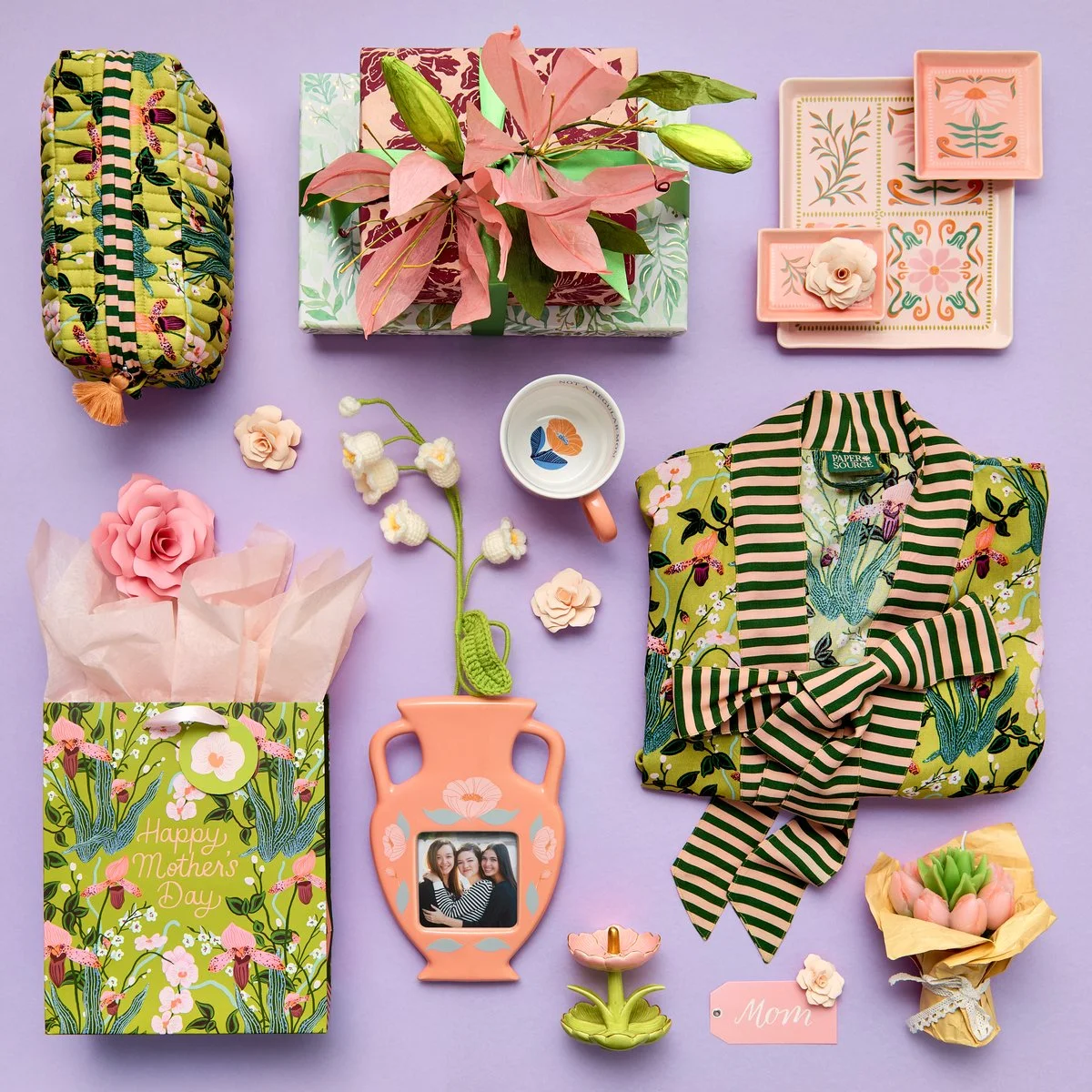 040425_Gifts_Mom_Email-Web copy-1201x1200-bd93c0f.jpg