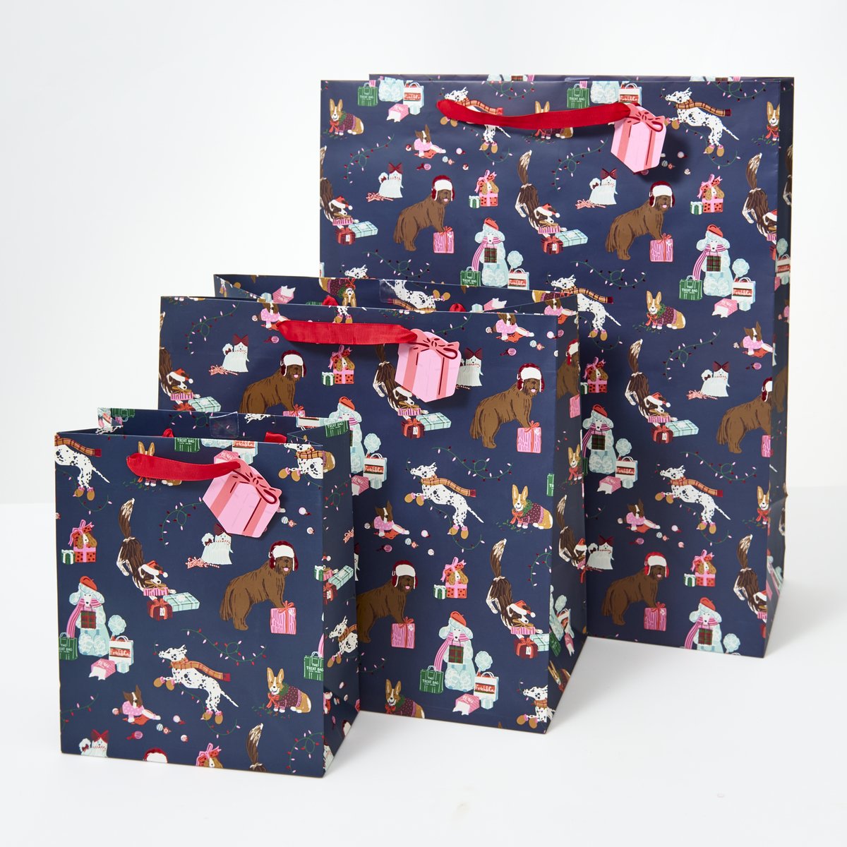 FEstive_Dogs_GiftBags_Group-1200x1200-bd93c0f.jpg