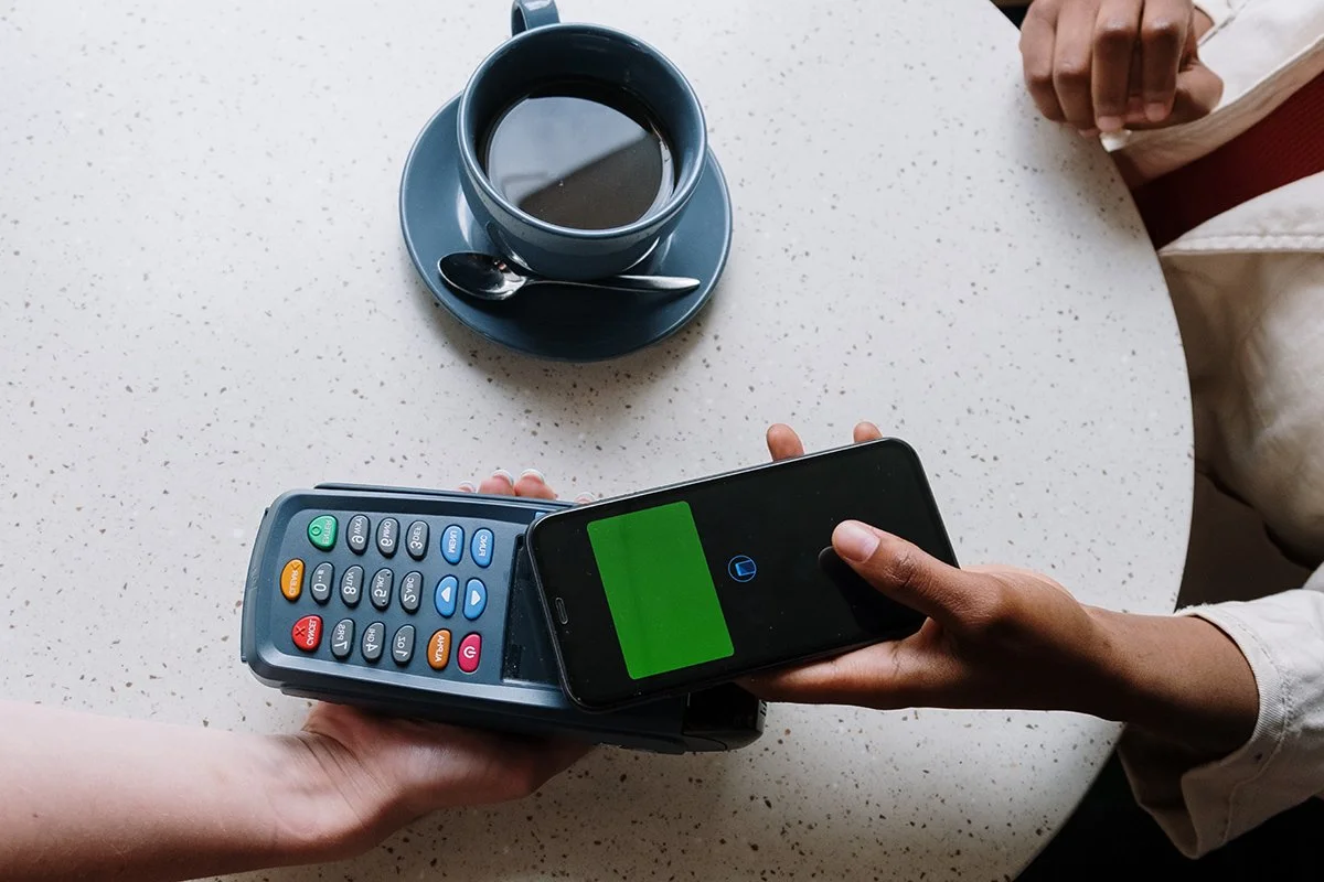 How to Use Credit Cards: 3 Tips to Follow