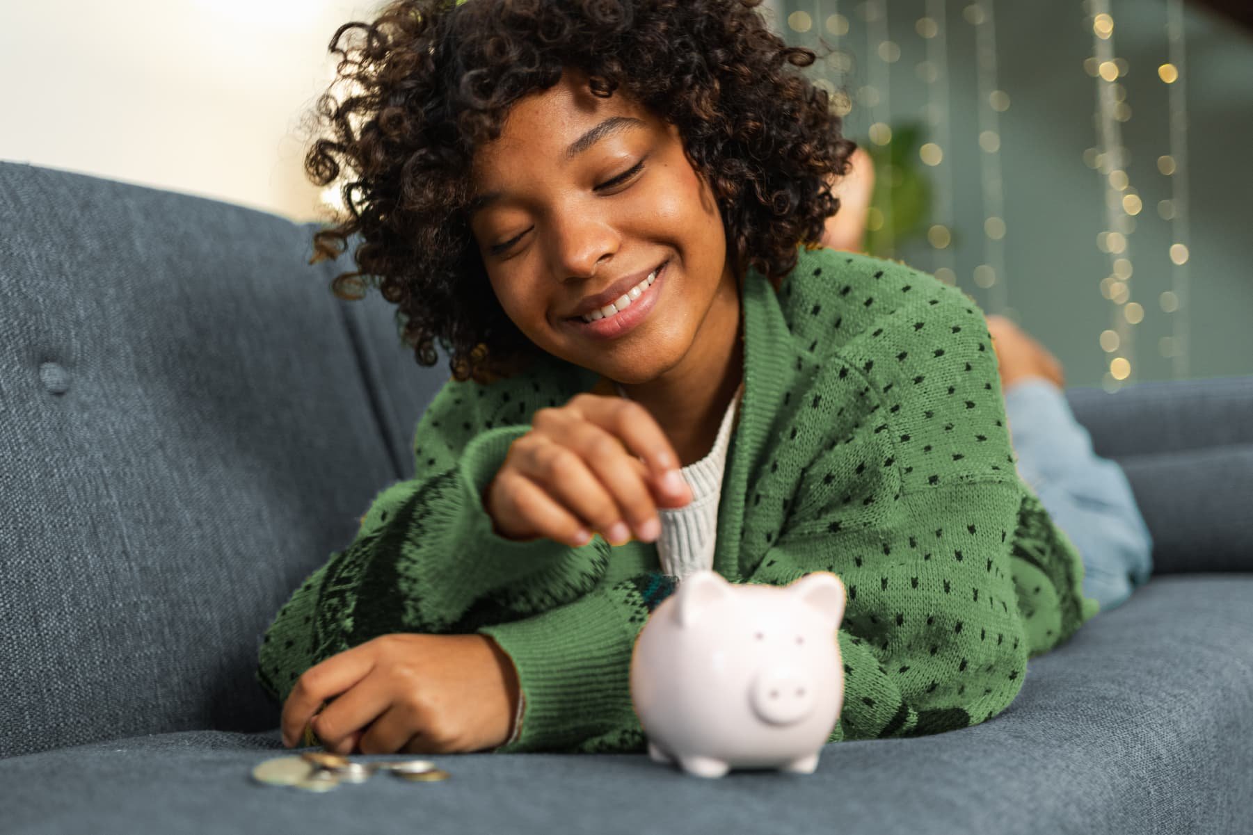 Certificates vs Savings Accounts: Which Option Helps Your Money Grow Faster?