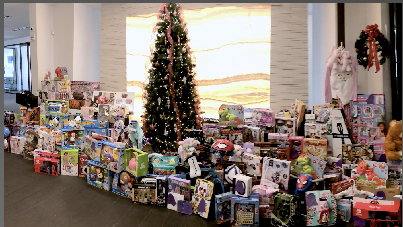 Voloridge Making the Holidays Brighter for Children in the Dependency System