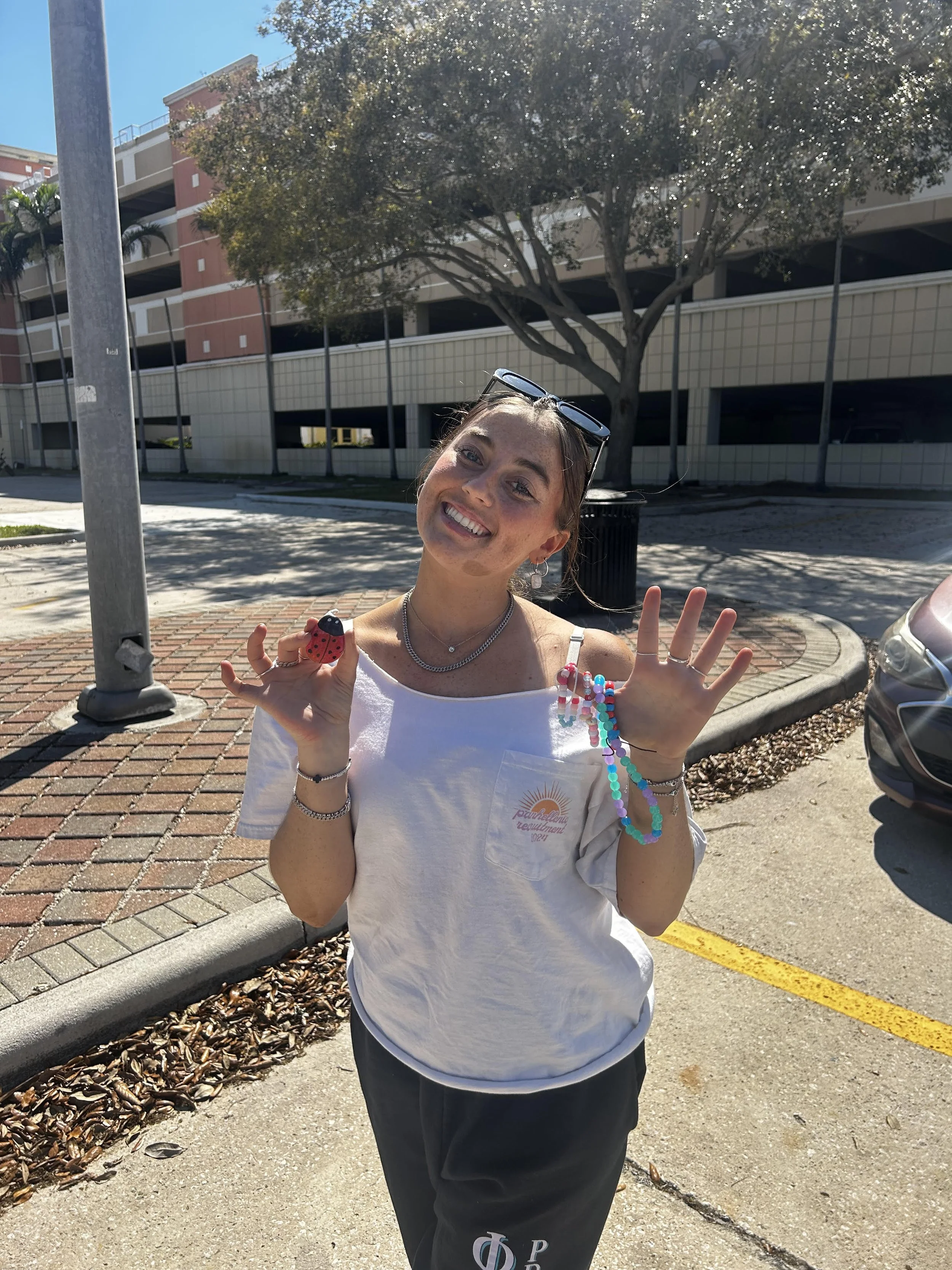 FAU University STUDENTS Spread Kindness Through Art and Connection