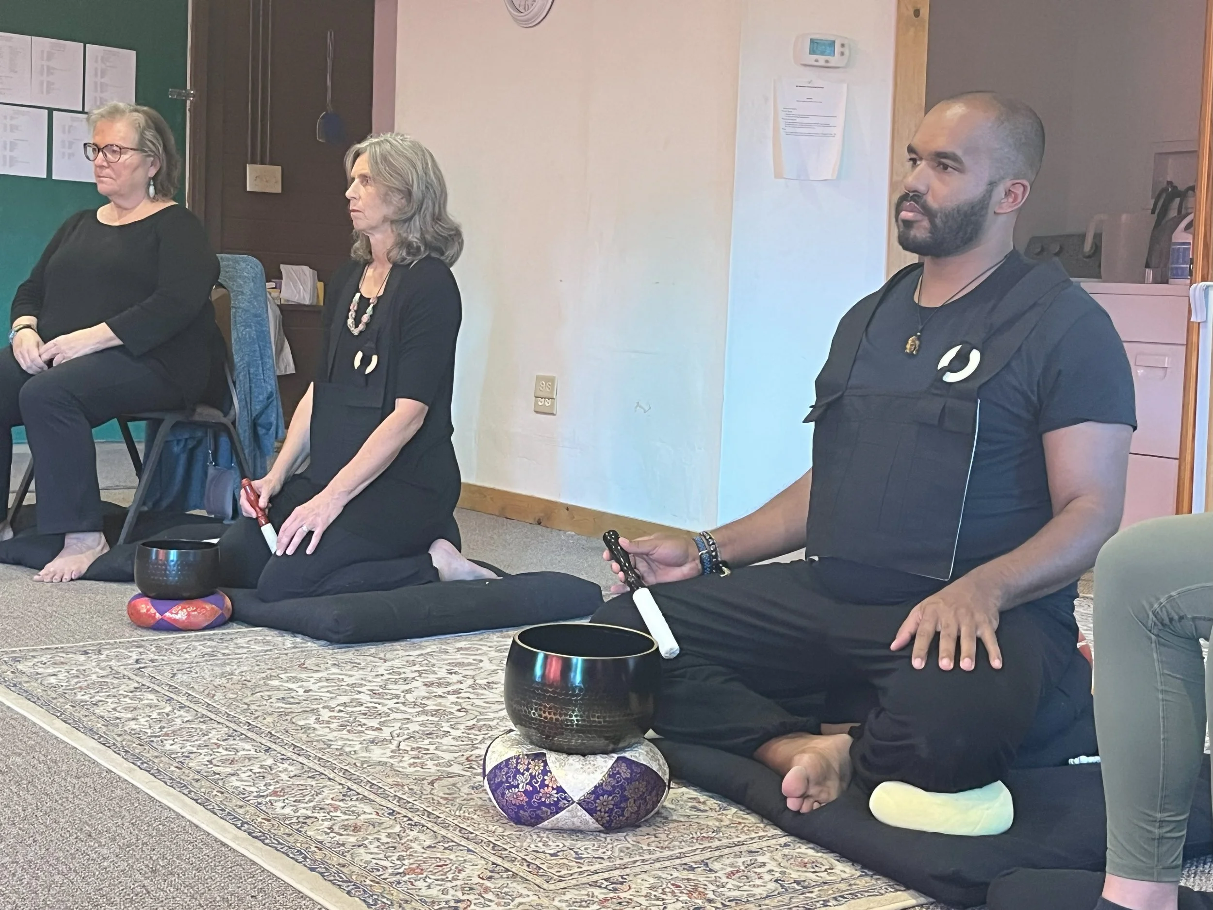 Live on Retreat - Evening Service &amp; Maitreya’s Chair and Closing Service