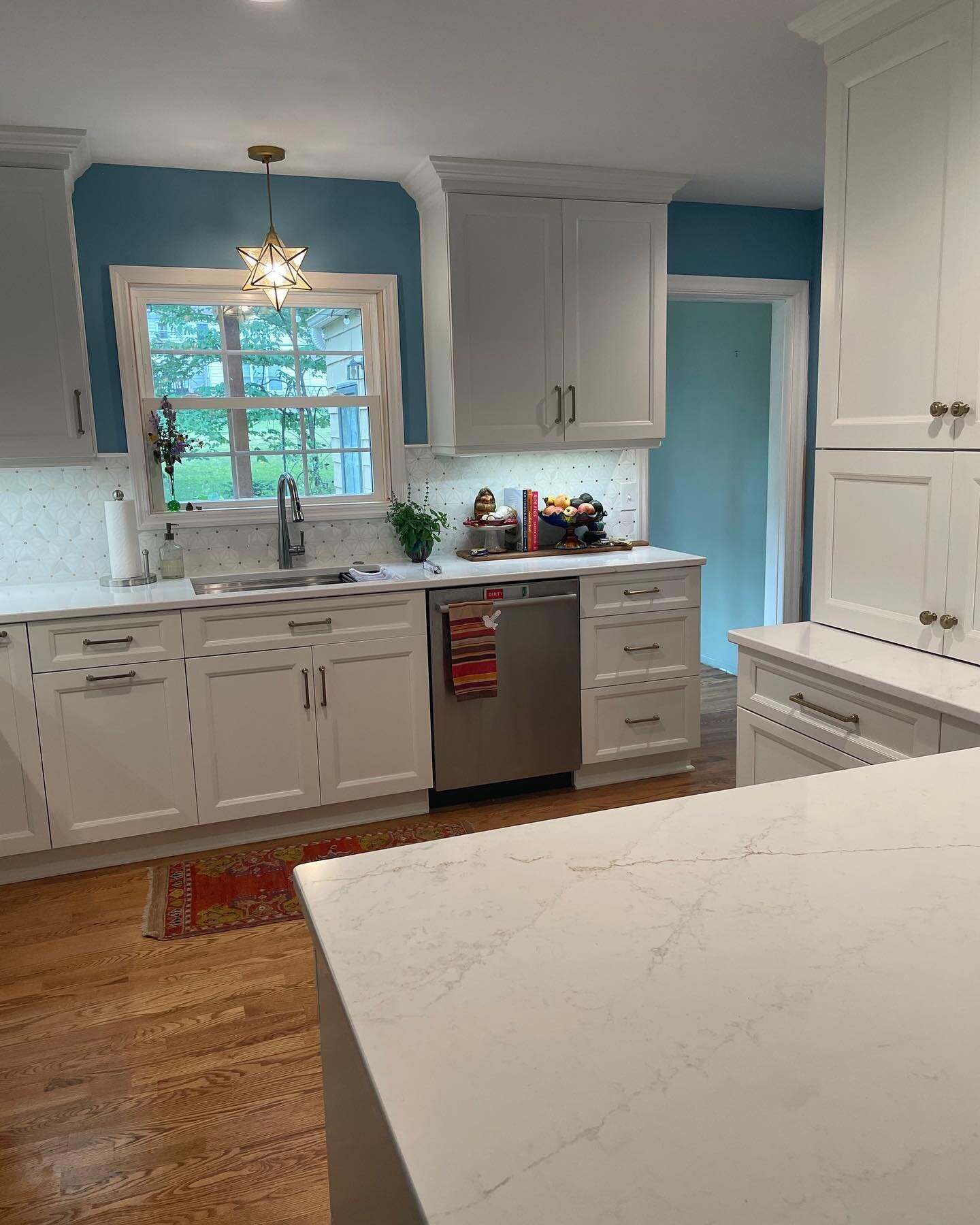 This small kitchen has a place for everything and everything in its place. #showplacecabinetry #kitchendesign #kitchenremodel #storagesolutions #storageideas