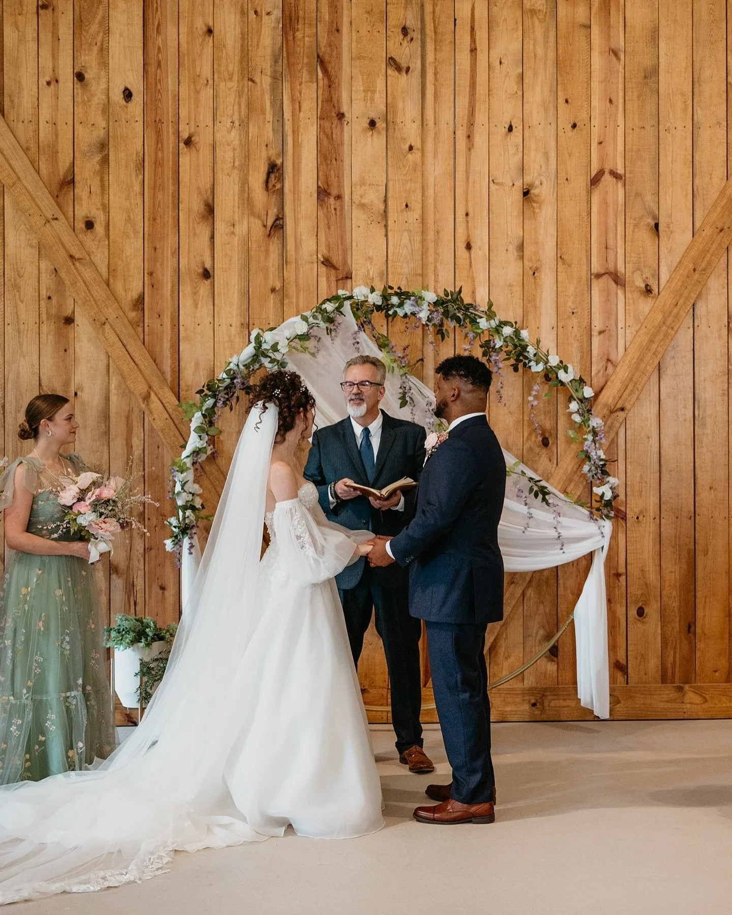 The perfect ceremony spot. Whatever your vision, we&rsquo;ll make it happen at The Farmstead.