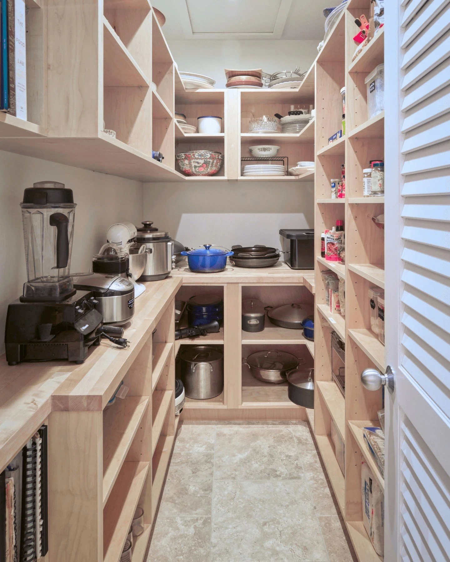 Every custom home deserves a walk-in pantry.

More than storage, a well-designed pantry supports organization, improves kitchen flow, and keeps everyday clutter out of sight. It&rsquo;s one of those behind-the-scenes spaces that quietly elevates how 