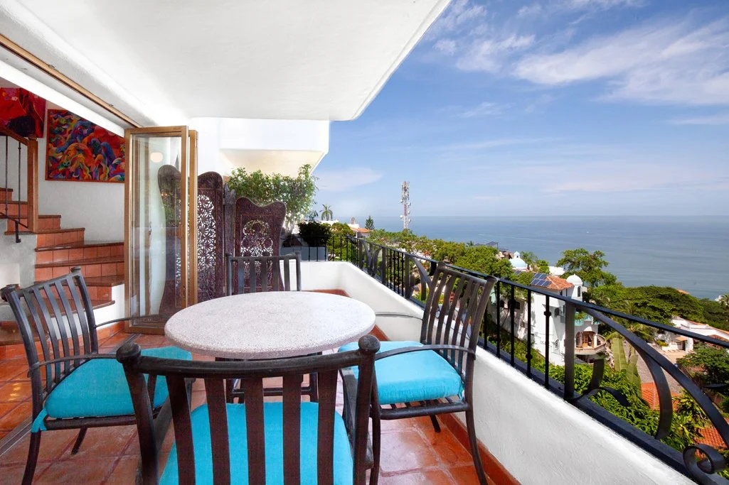 AL4. Living Balcony Apt-2.jpg