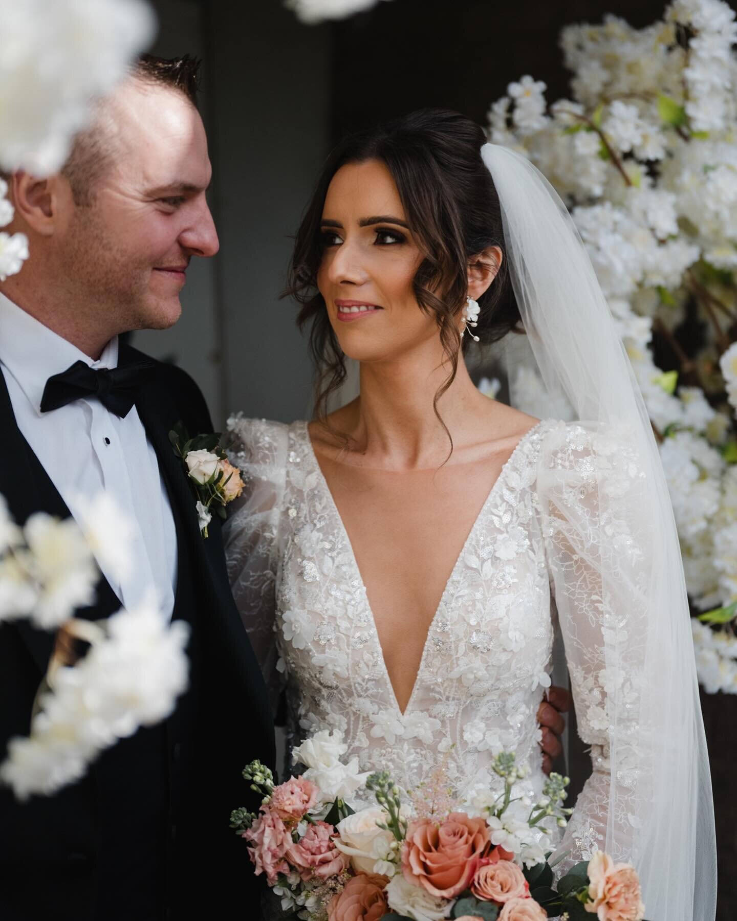 Gemma &amp; James 🤍. 

.
@love__blossoms__ 
@pearlsandlacebb 
@musebydelloughran 
@styles_by_sinead 
@mill_park_hotel 
@sugartownroad 
@ciarafoxmusic 
#weddingday #weddingphotography #weddingdress #irishbride #irishwedding #weddingseason #gettingmar