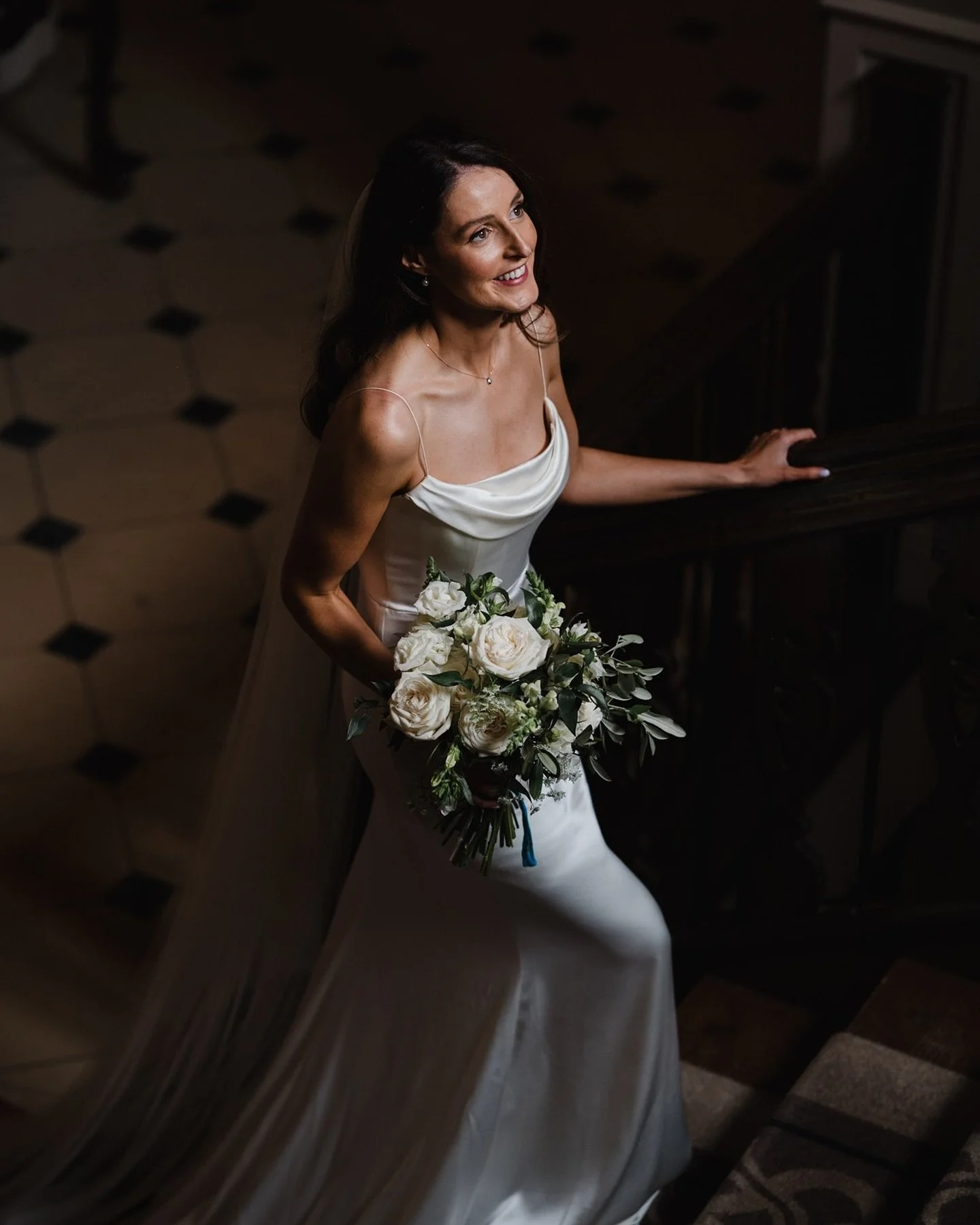@niamhdinsmore 🤍🤍🤍🤍 Niamh .
.
Lots of gorgeous weddings on my editing screen, what a beautiful summer we did have ☀️and now we look forward to our autumn🍁
.
@ivoryandpearl @cmp_productions @lougheskecastle @tobi_and_ro @clairemcevoymakeup @haira