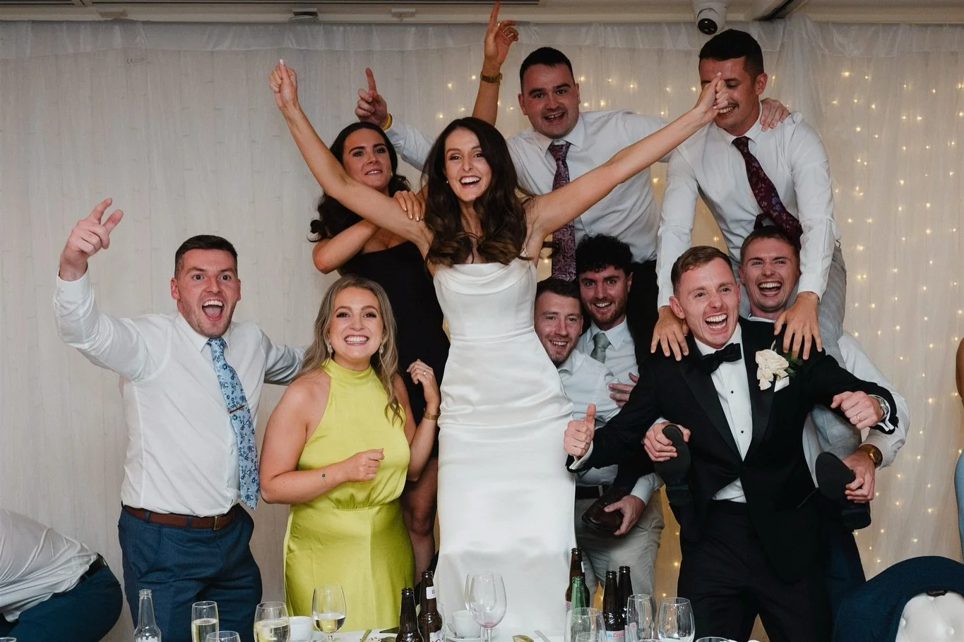 &ldquo;A table dash done right&mdash;energy, smiles, and unforgettable moments.&rdquo;✨
#tabledash #weddingparty #funwedding #weddingreception #weddingtabledash