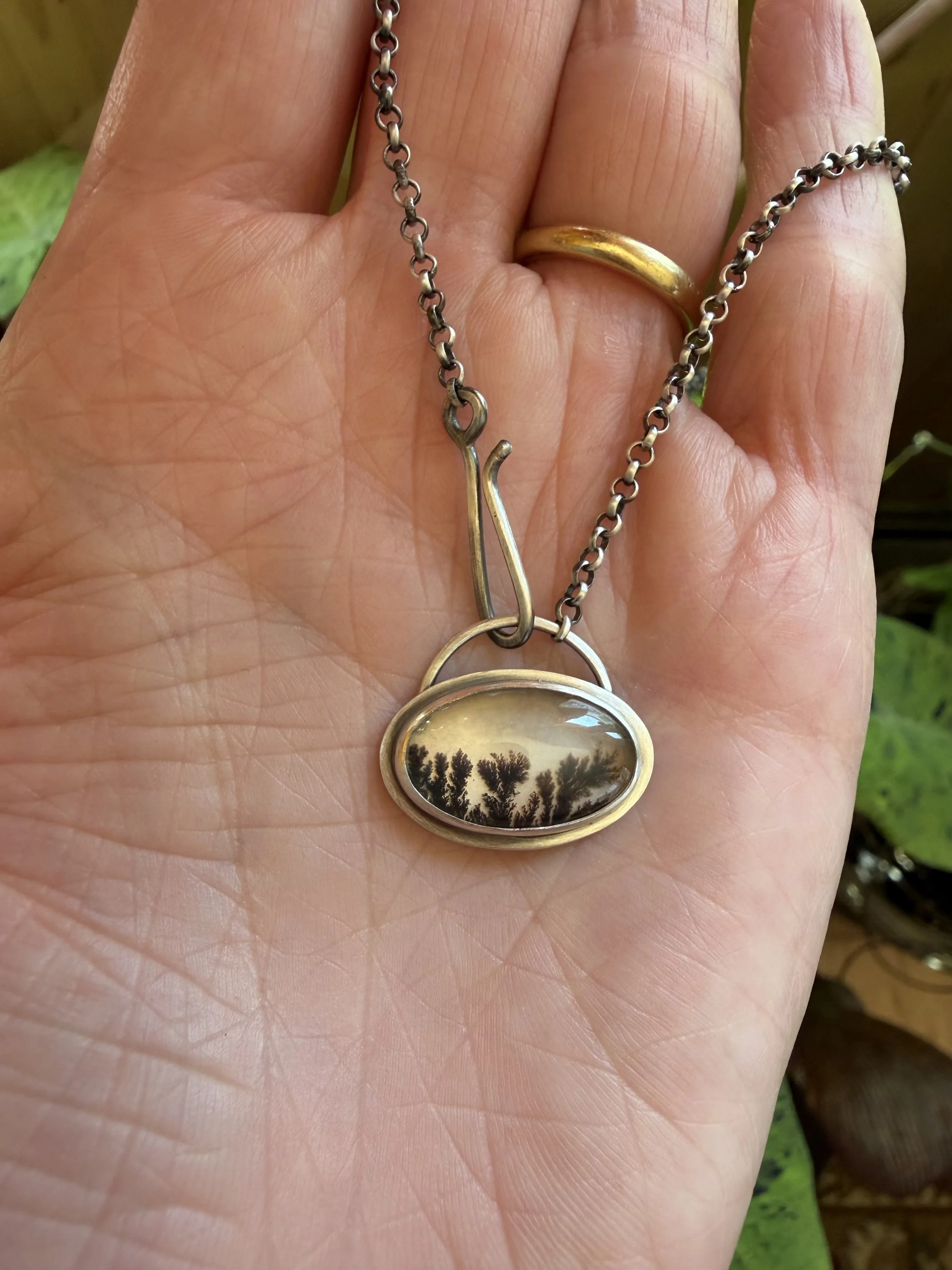 Oval Dendritic Agate Necklace