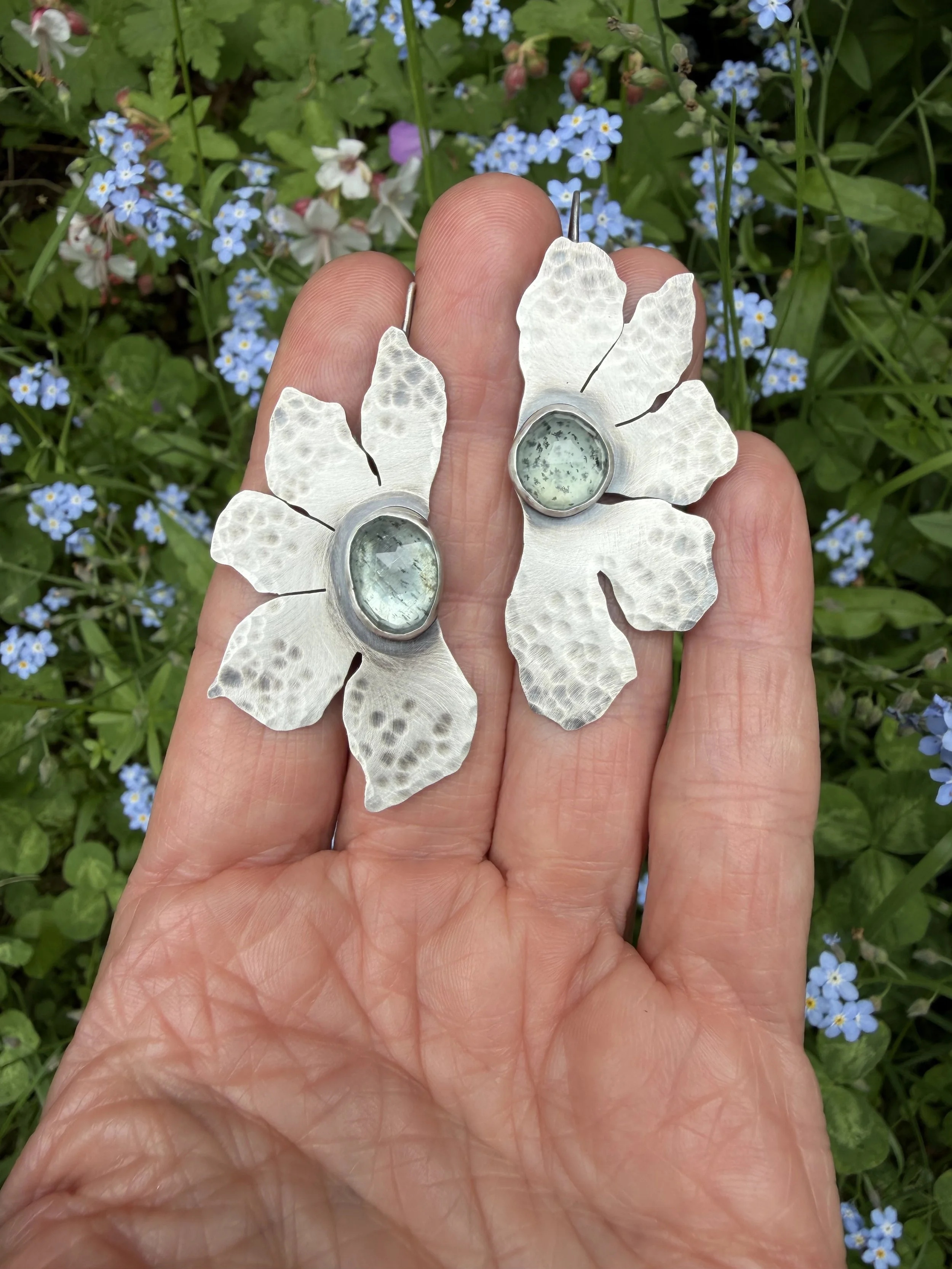 Rafflesia Dangles
