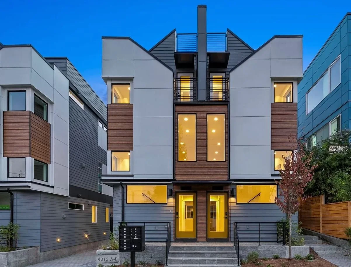 4315 Woodland - Image 01.JPG