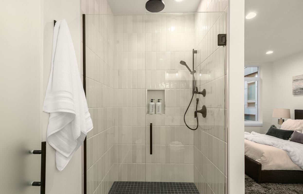 4315 Woodland - Image 5.JPG