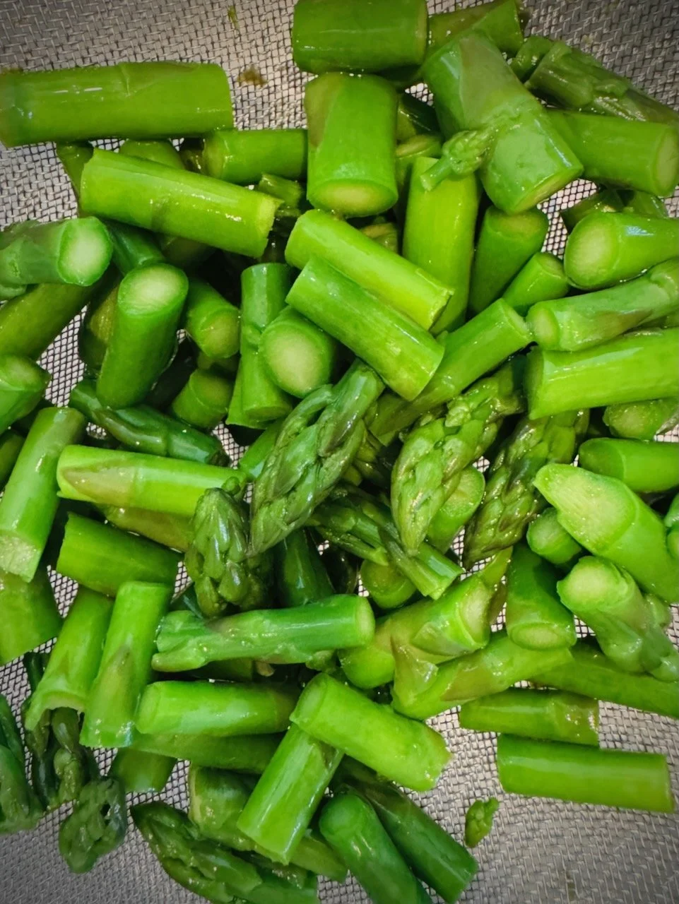 The stunning green of blanched asparagus