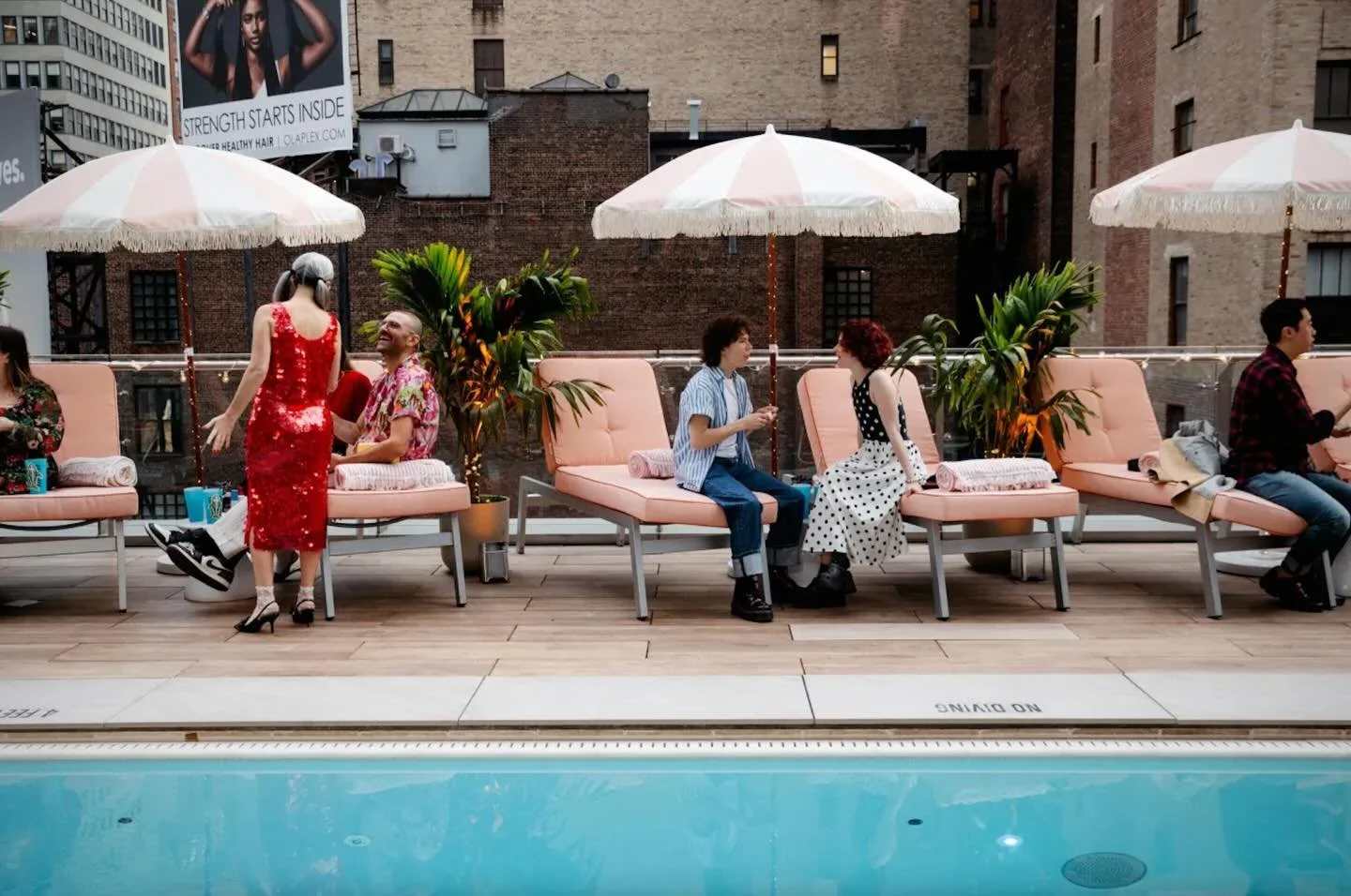 2025 Recap: fun summer party with tropical plants and custom pink sand bases for Rachel Antonoff! 💘🌴🪩