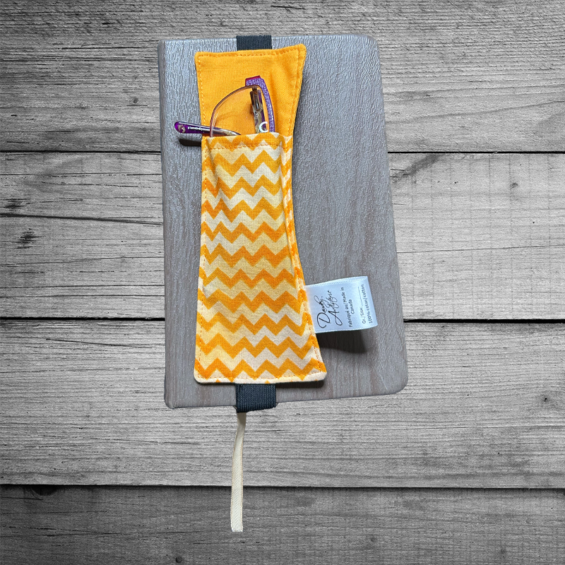 Porte-crayons Chevrons oranges 6.png